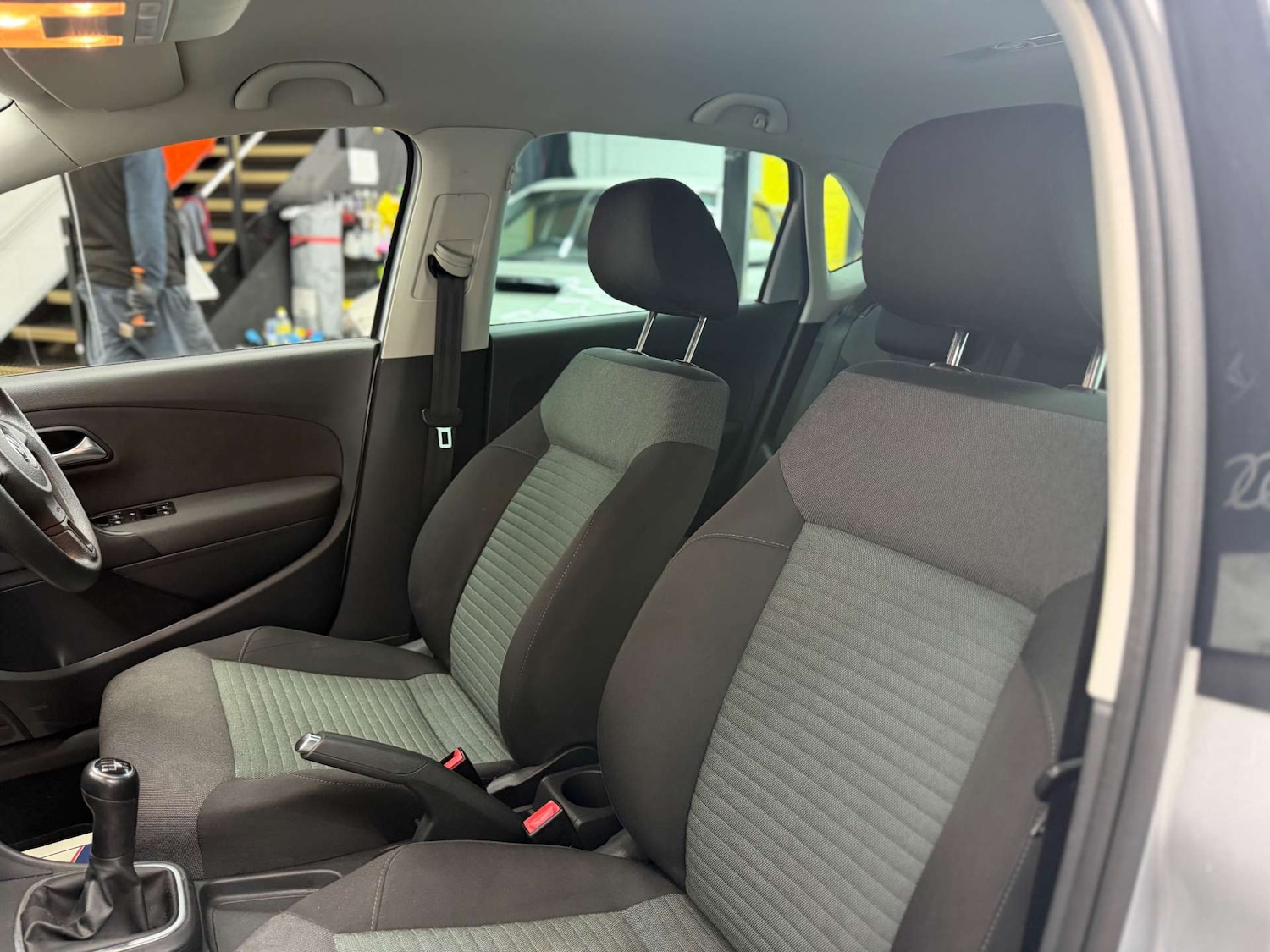 Used Volkswagen Polo 2010 for sale - 77802000: Photo 24