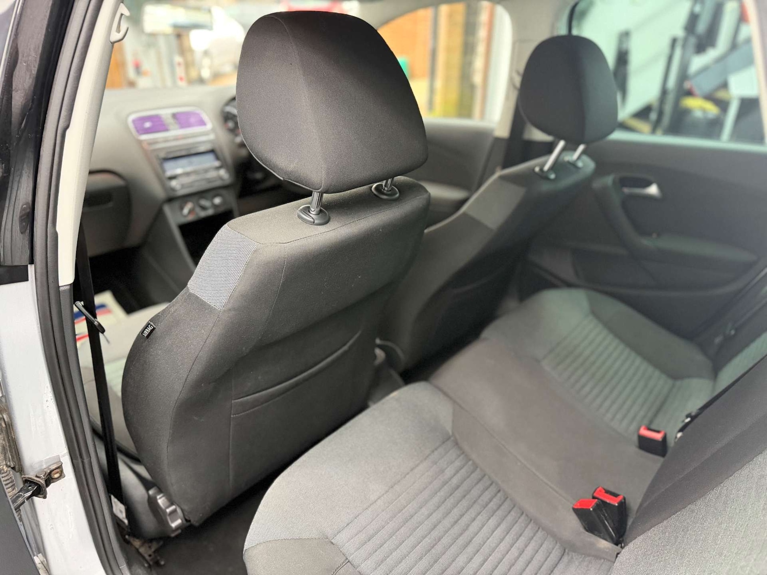 Used Volkswagen Polo 2010 for sale - 77802000: Photo 25