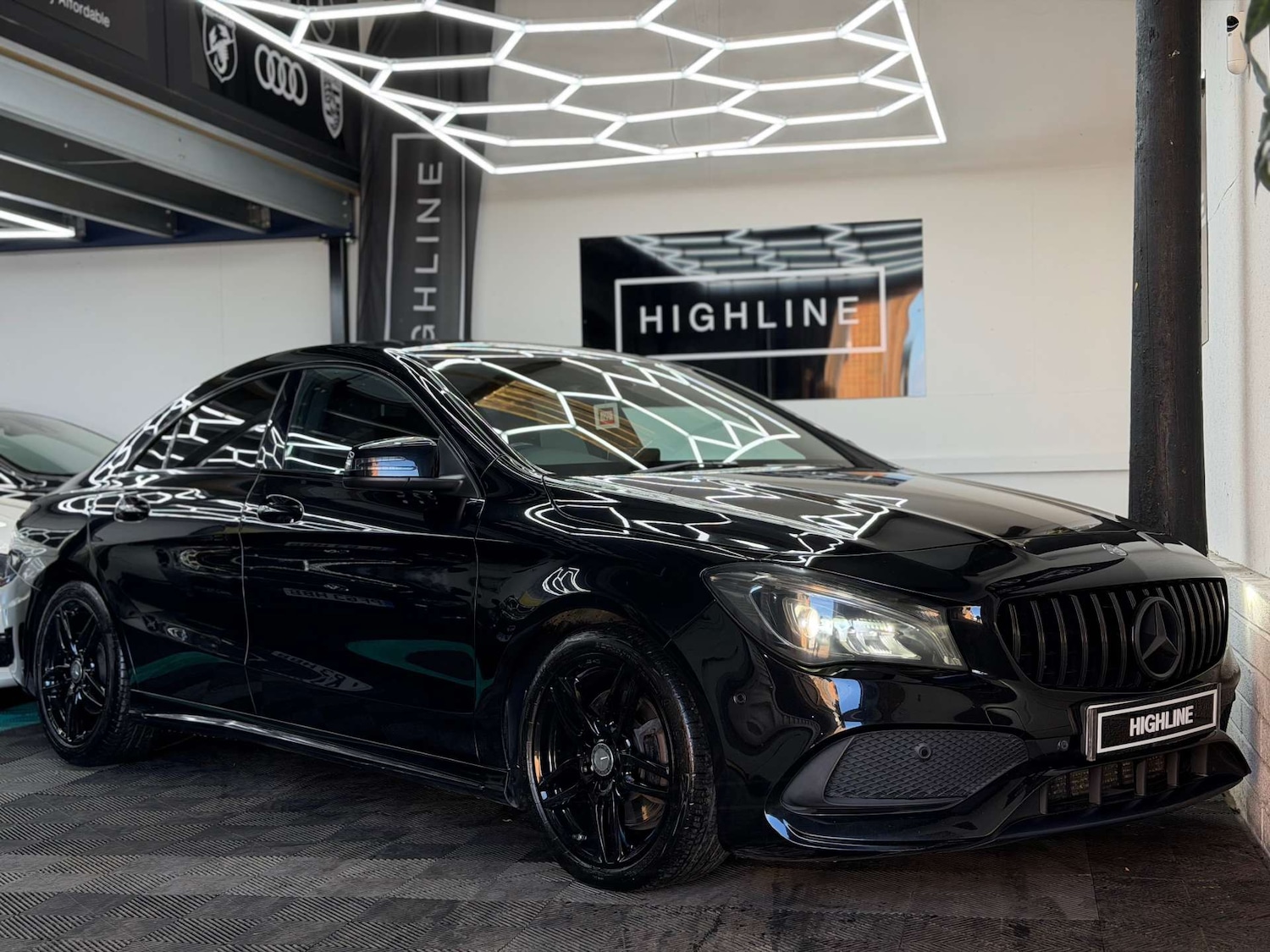 Used Mercedes-Benz CLA 2016 for sale - 78030931: Photo 2