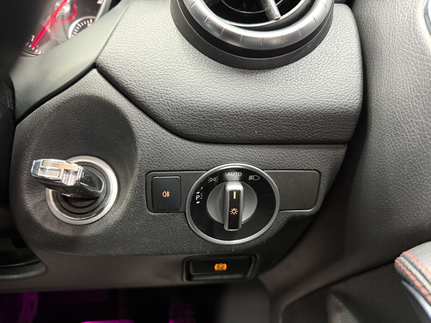 Used Mercedes-Benz CLA 2016 for sale - 78030931: Photo 23