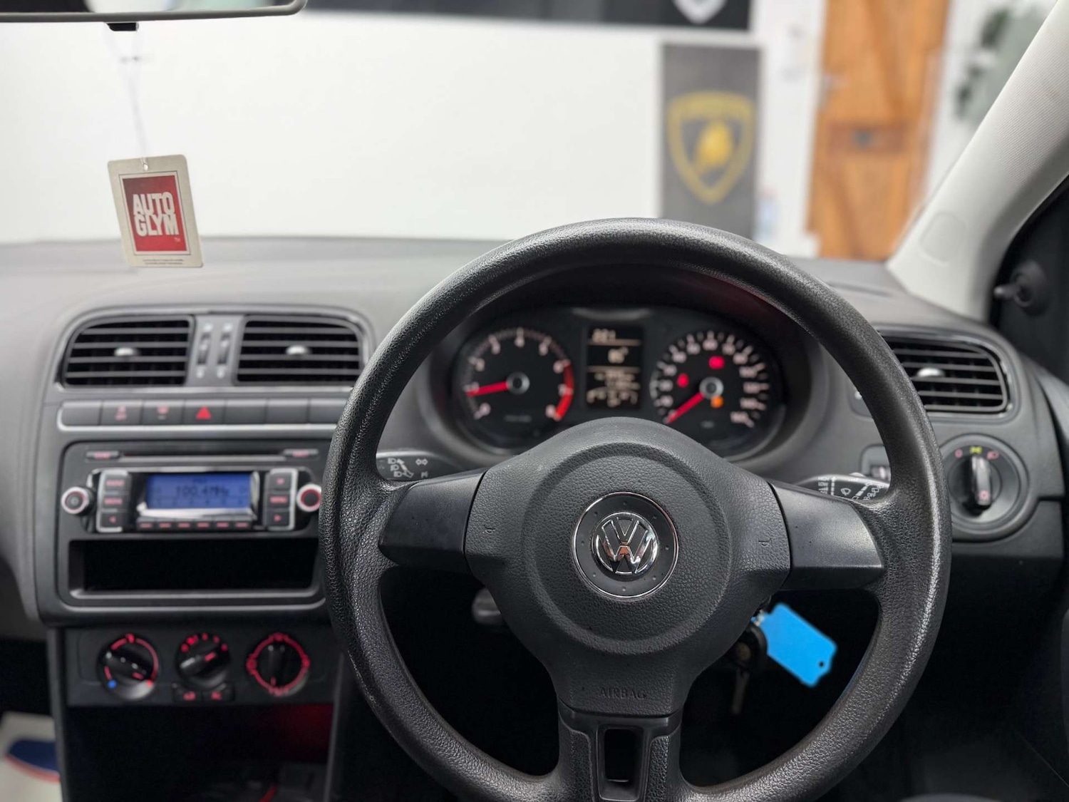 Used Volkswagen Polo 2011 for sale - 77483775: Photo 15