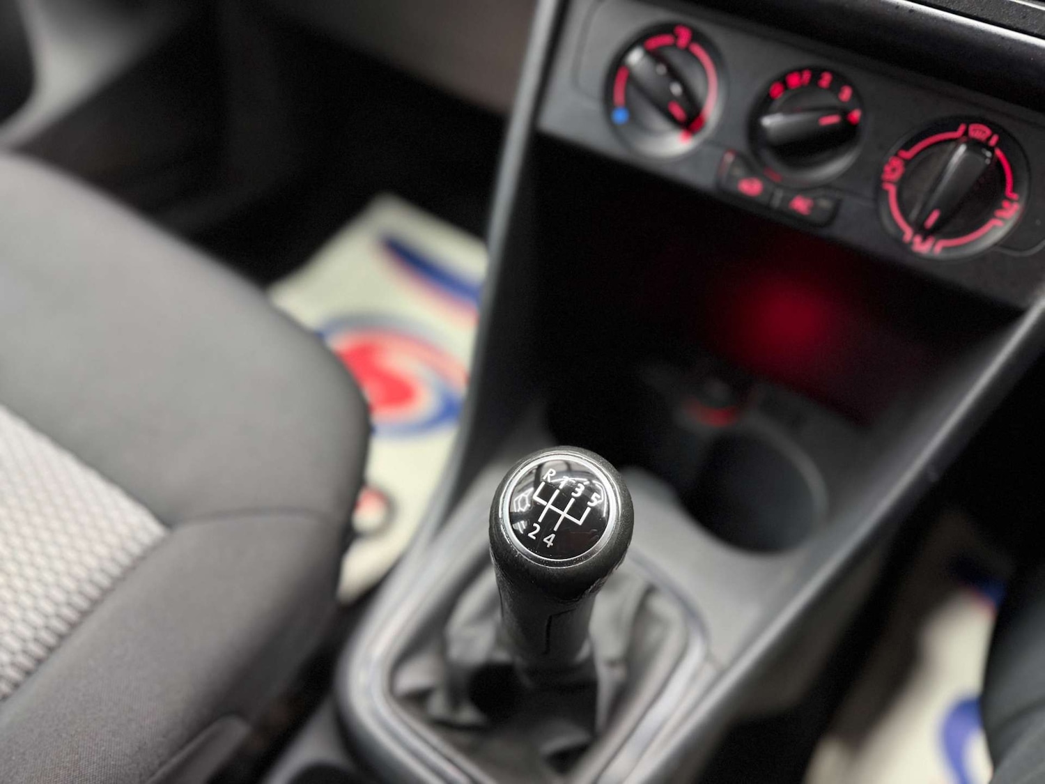 Used Volkswagen Polo 2011 for sale - 77483775: Photo 19