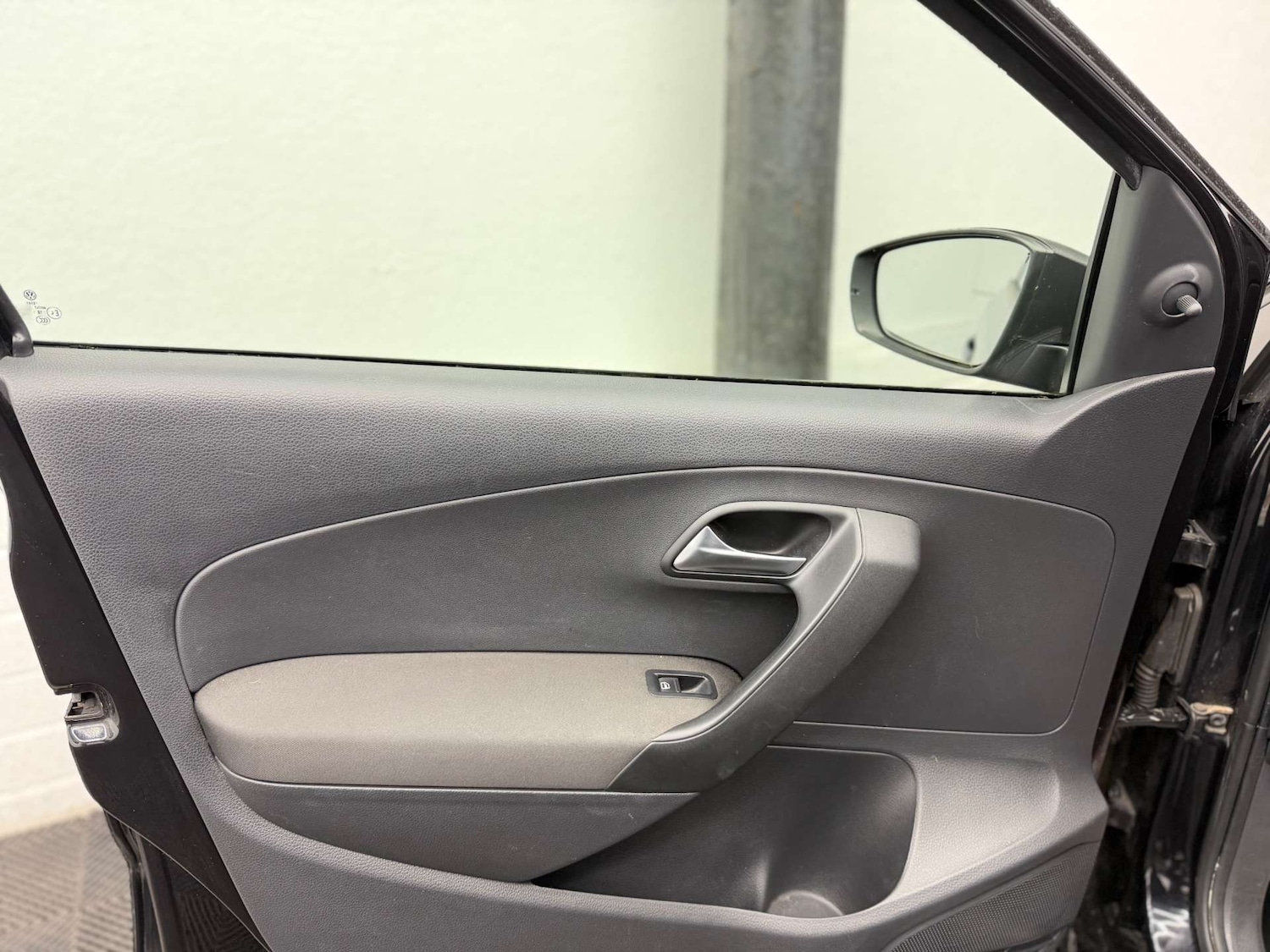 Used Volkswagen Polo 2011 for sale - 77483775: Photo 22