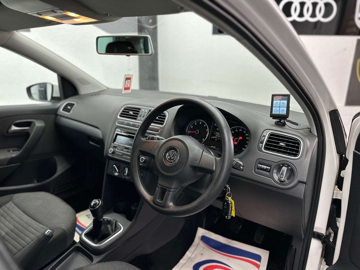 Used Volkswagen Polo 2014 for sale - 76663849: Photo 11