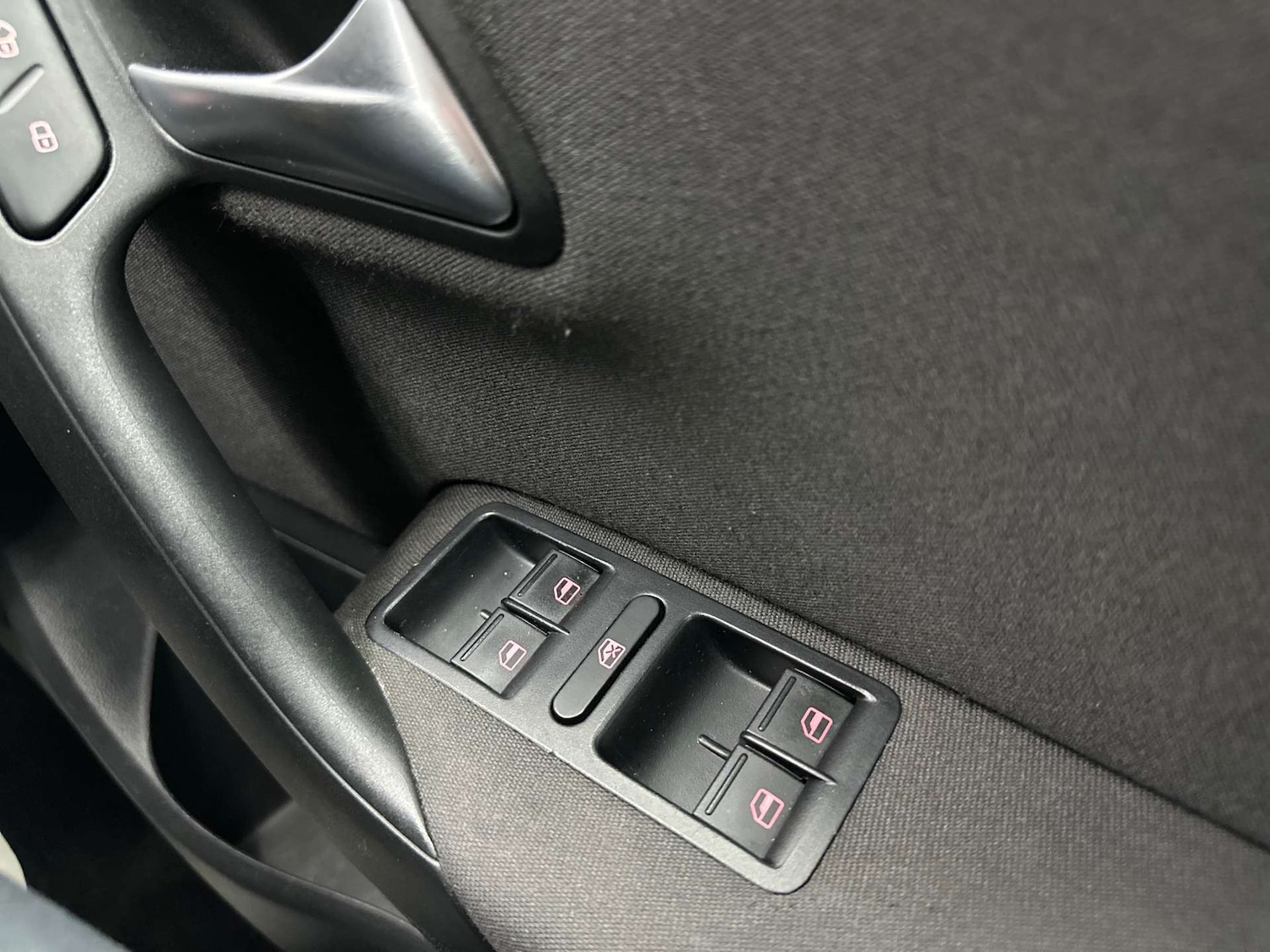 Used Volkswagen Polo 2014 for sale - 76663849: Photo 17