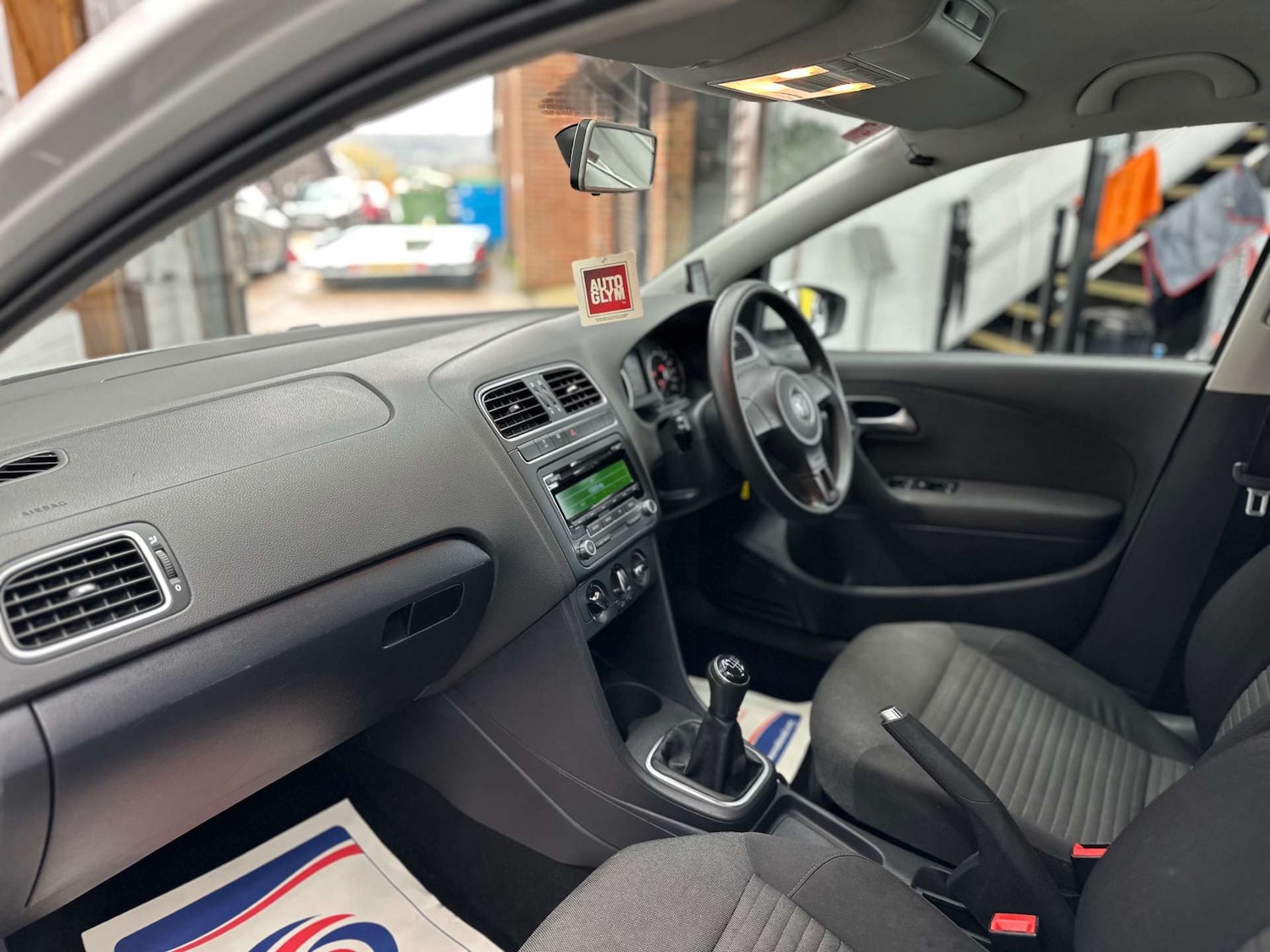 Used Volkswagen Polo 2014 for sale - 76663849: Photo 25