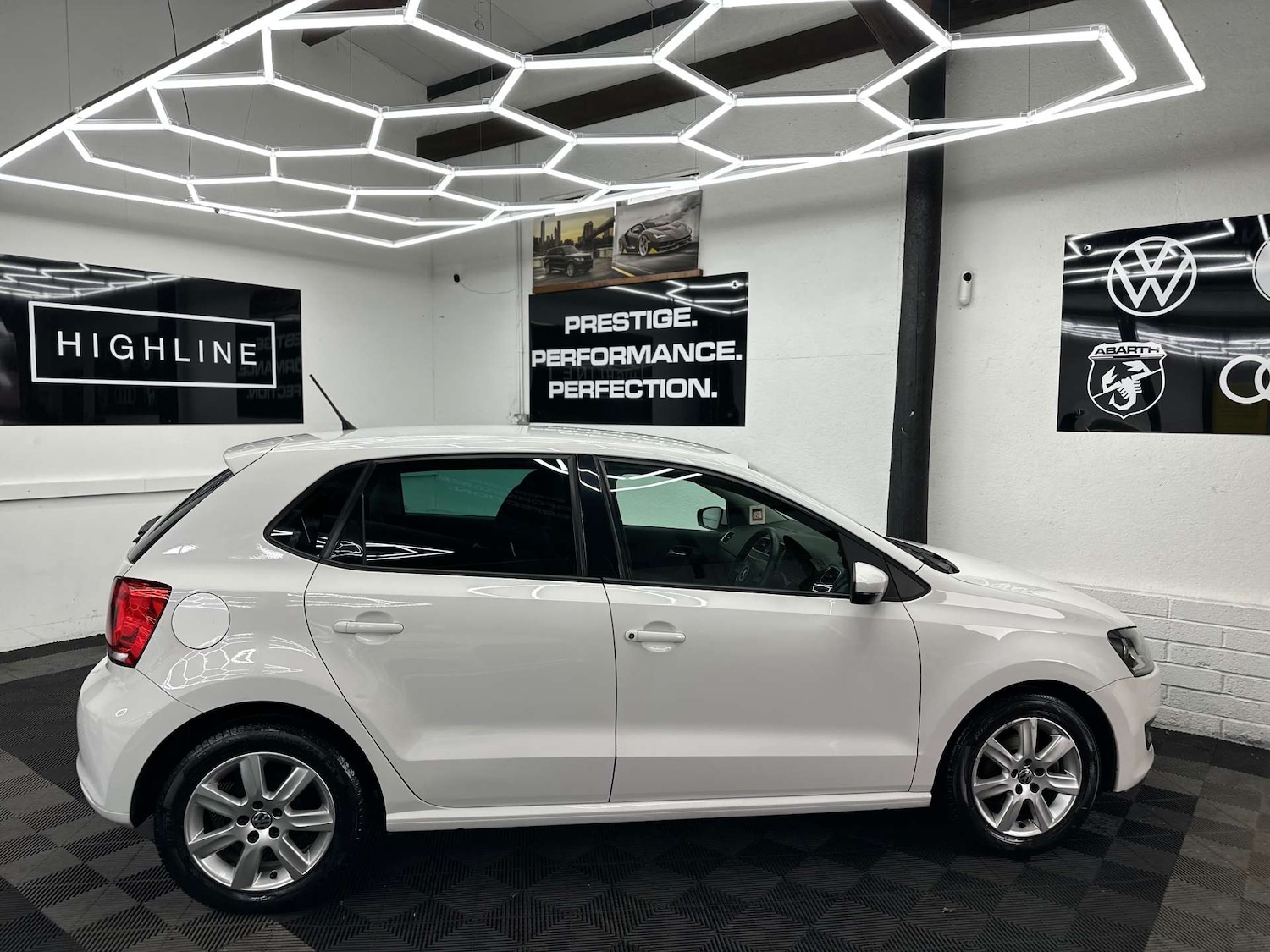 Used Volkswagen Polo 2014 for sale - 76663849: Photo 5