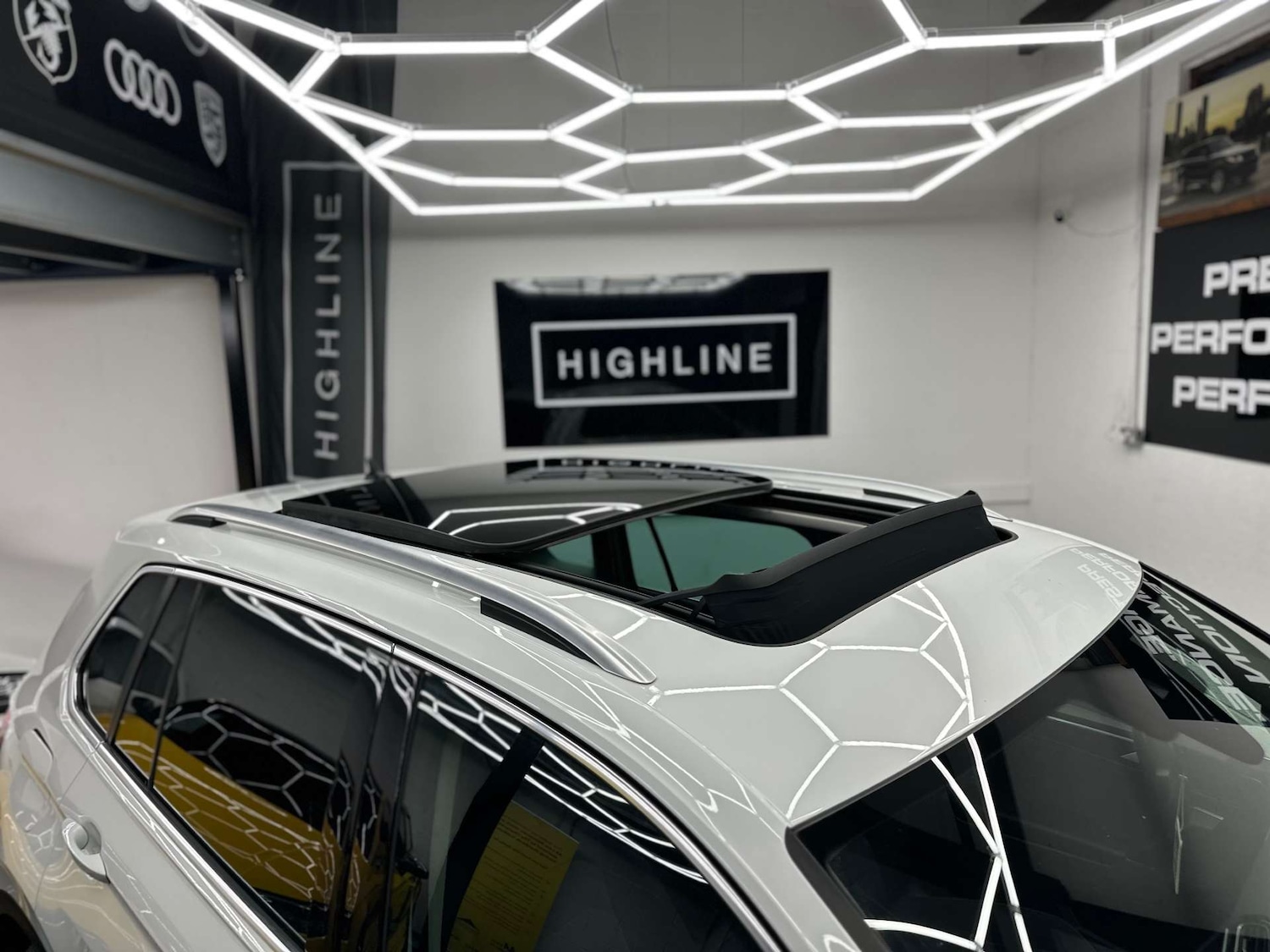 Used Volkswagen Tiguan 2017 for sale - 76957806: Photo 13