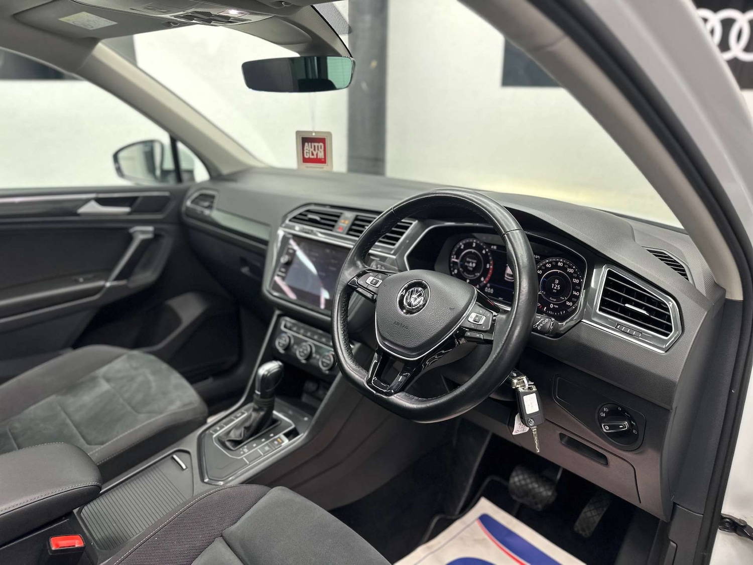 Used Volkswagen Tiguan 2017 for sale - 76957806: Photo 14