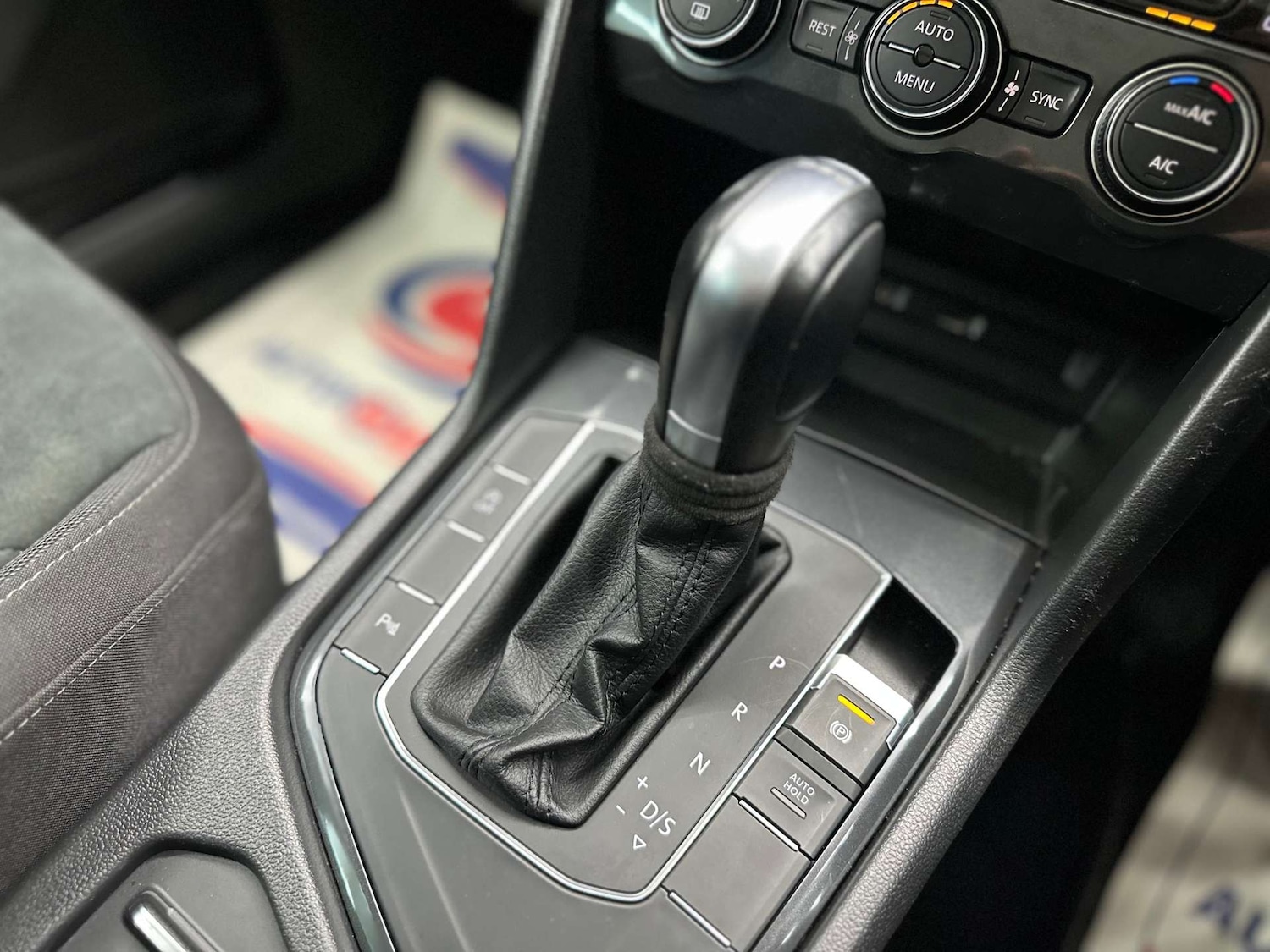 Used Volkswagen Tiguan 2017 for sale - 76957806: Photo 32