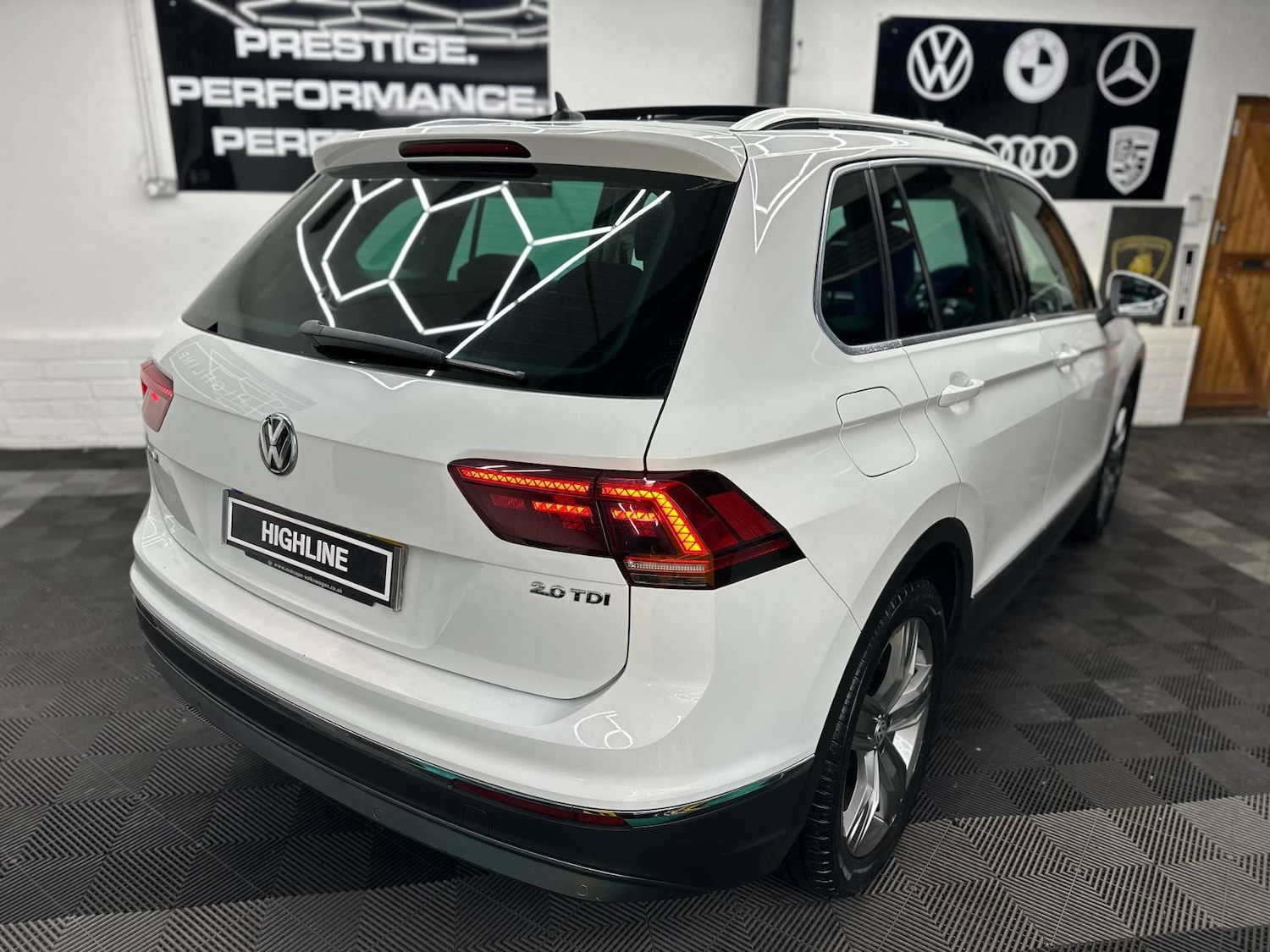 Used Volkswagen Tiguan 2017 for sale - 76957806: Photo 7