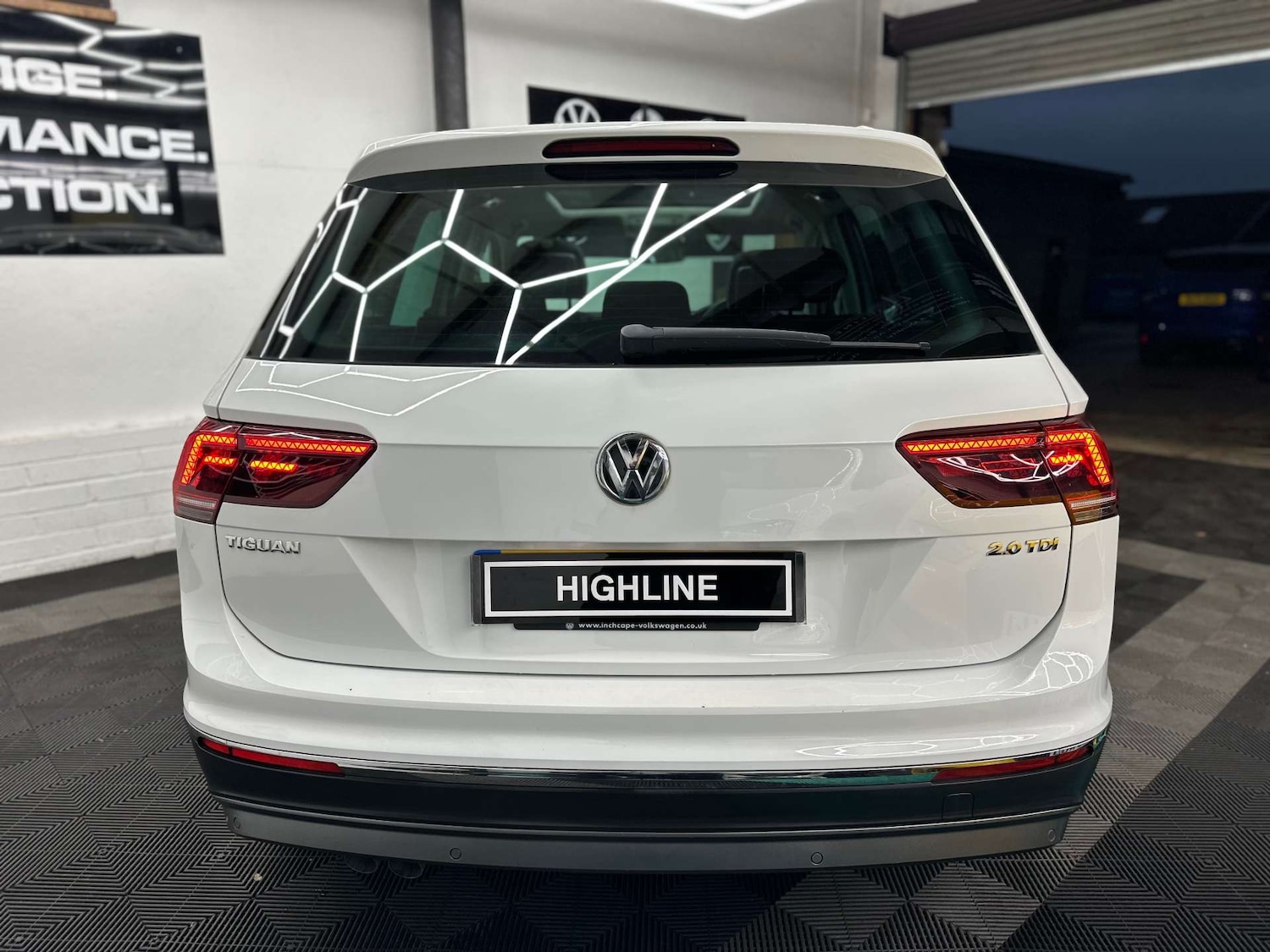 Used Volkswagen Tiguan 2017 for sale - 76957806: Photo 8