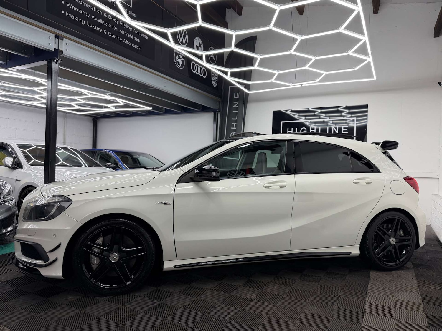Used Mercedes-Benz A-Class 2015 for sale - 77609439: Photo 12