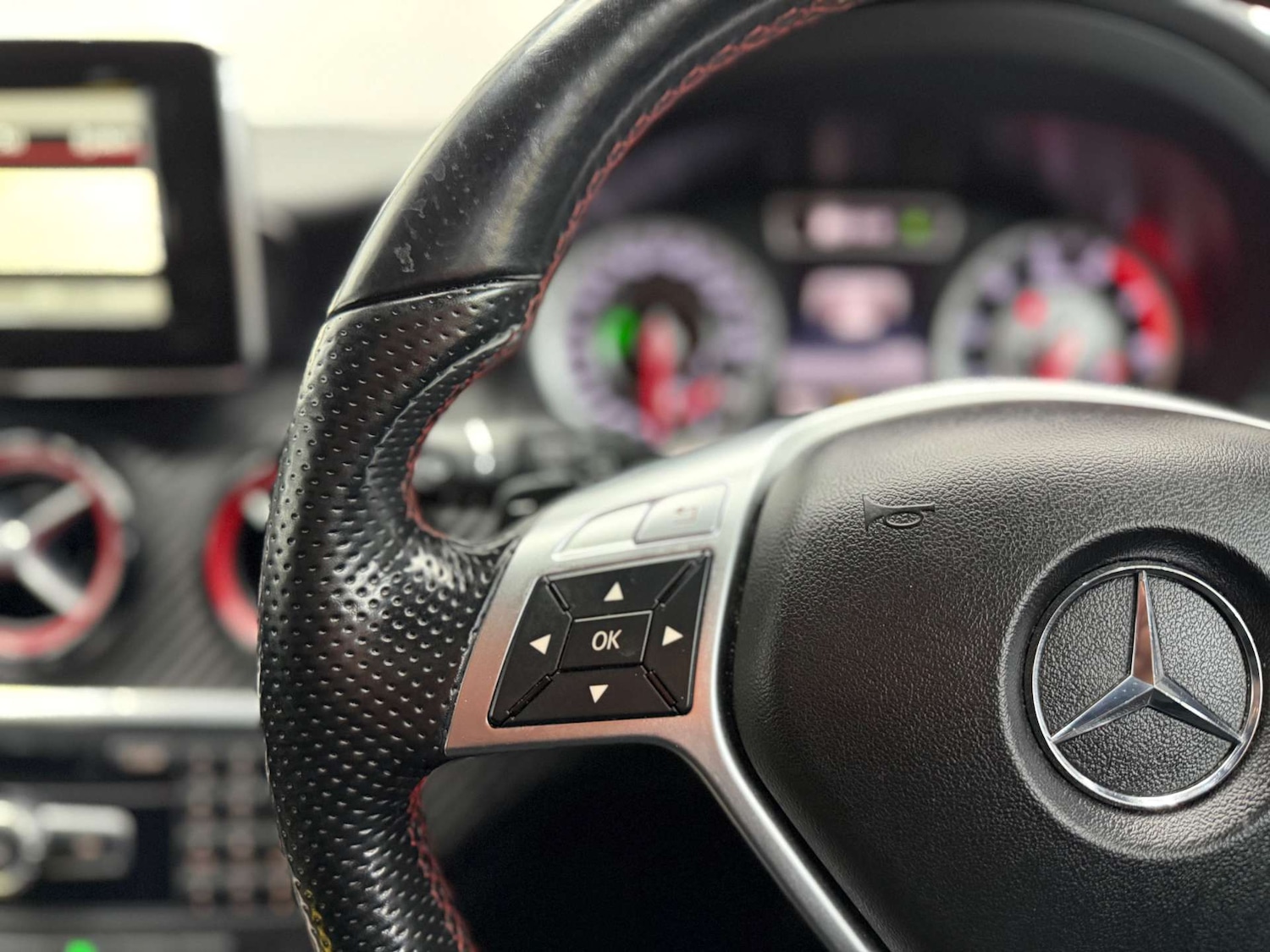 Used Mercedes-Benz A-Class 2015 for sale - 77609439: Photo 20