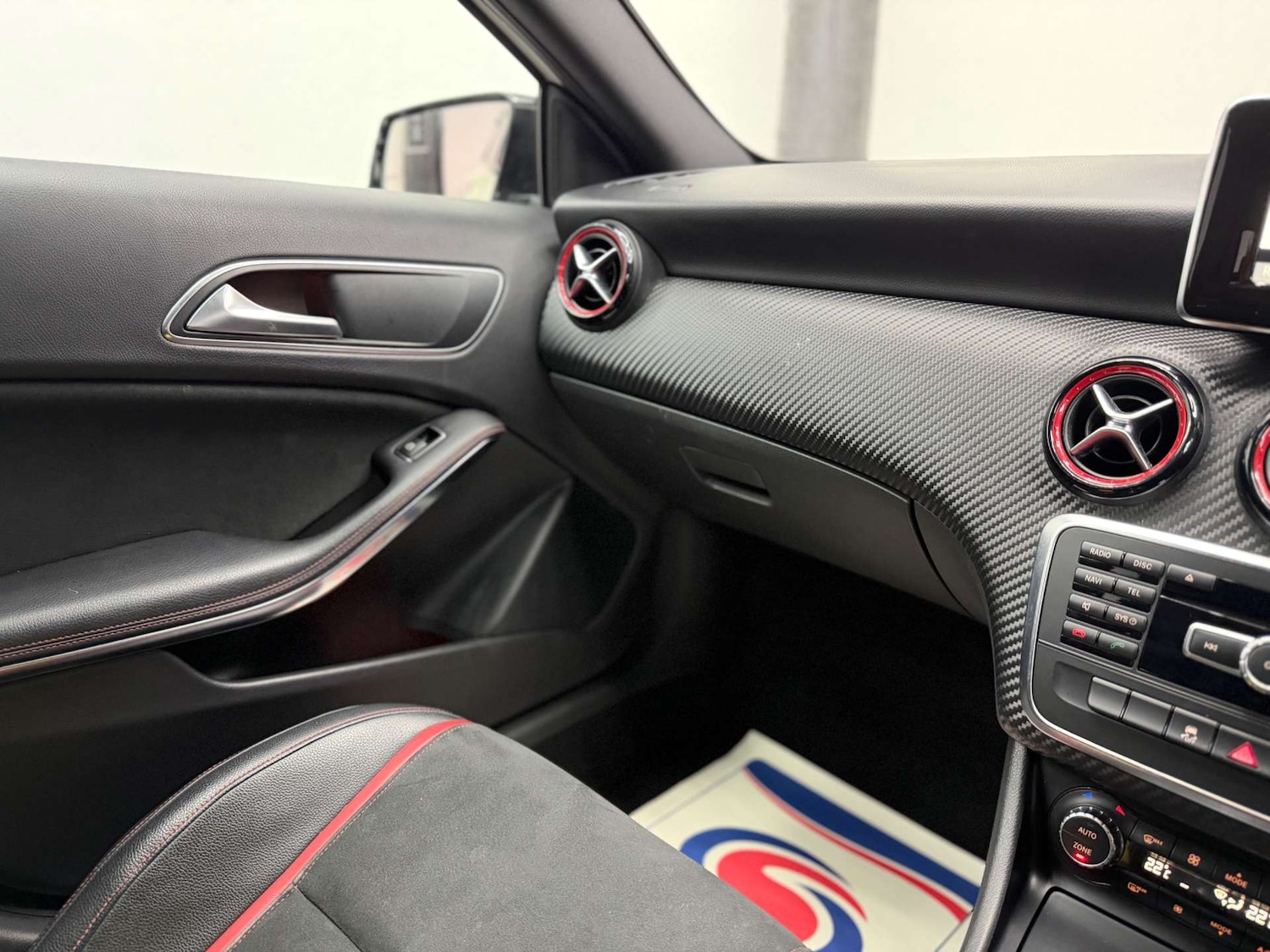 Used Mercedes-Benz A-Class 2015 for sale - 77609439: Photo 31