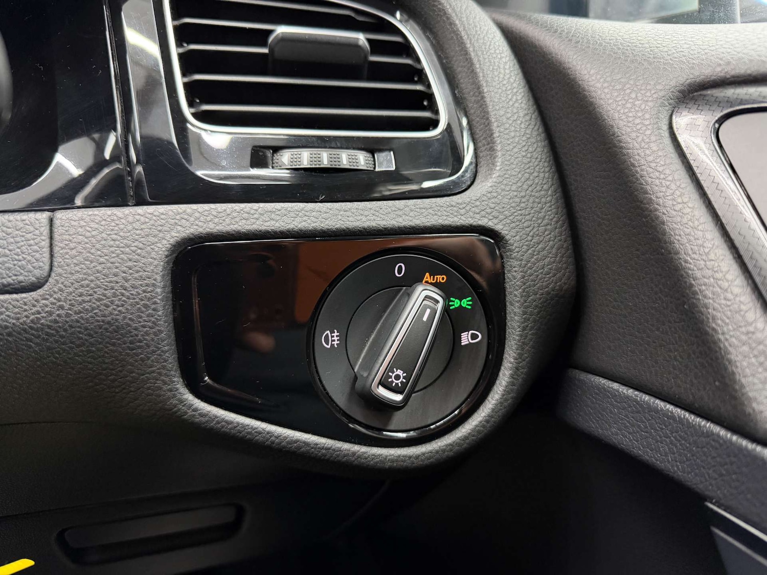 Used Volkswagen Golf 2014 for sale - 77400153: Photo 23