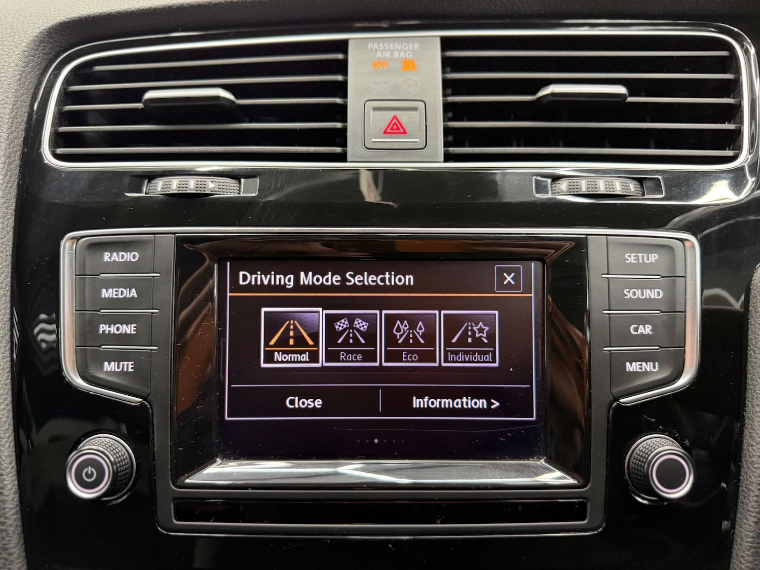 Used Volkswagen Golf 2014 for sale - 77400153: Photo 30