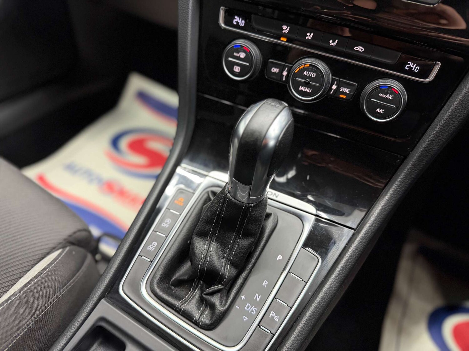 Used Volkswagen Golf 2014 for sale - 77400153: Photo 31