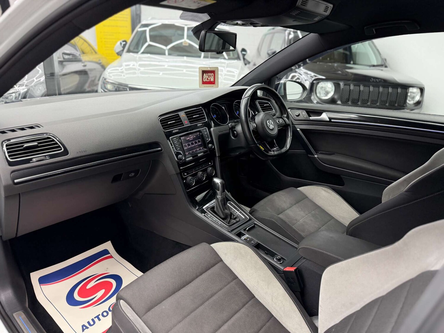 Used Volkswagen Golf 2014 for sale - 77400153: Photo 33