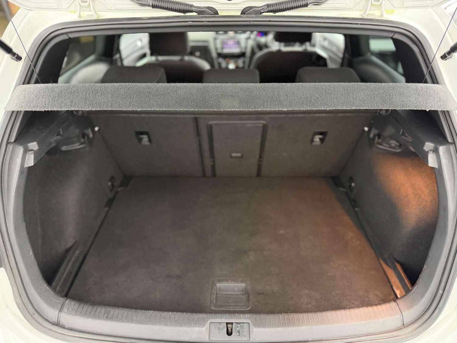 Used Volkswagen Golf 2014 for sale - 77400153: Photo 39