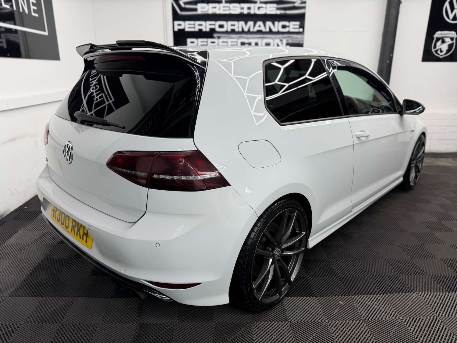 Used Volkswagen Golf 2014 for sale - 77400153: Photo 9