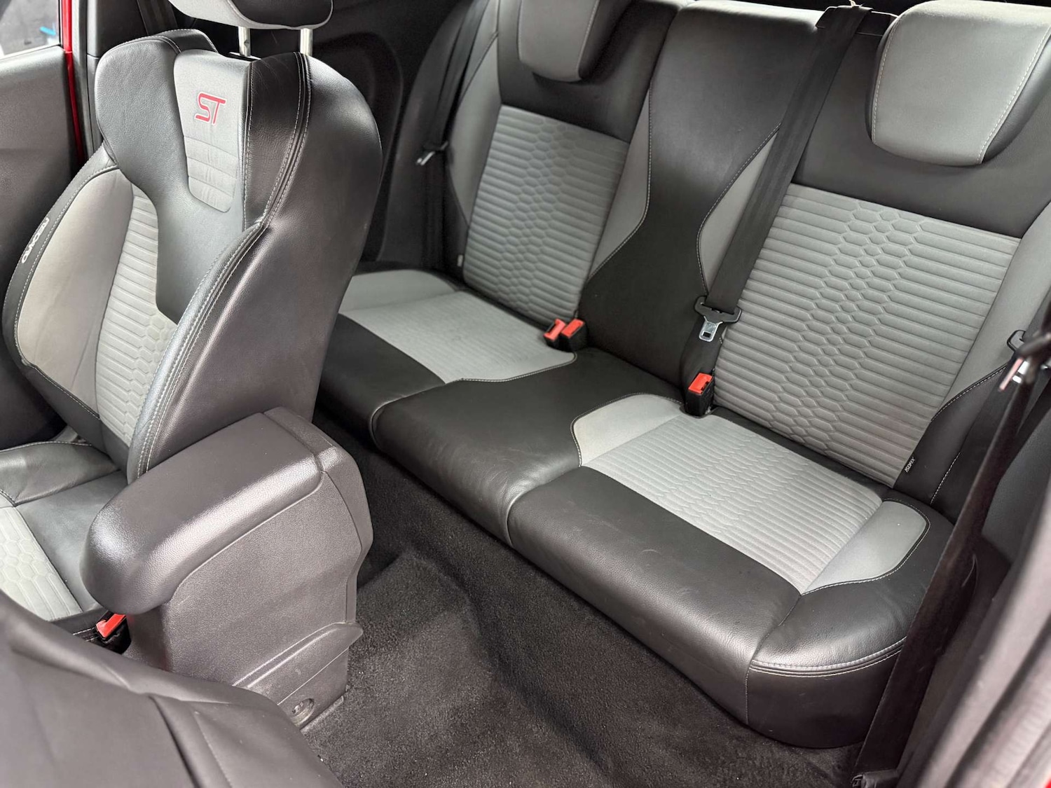 Used Ford Fiesta 2015 for sale - 77897920: Photo 33