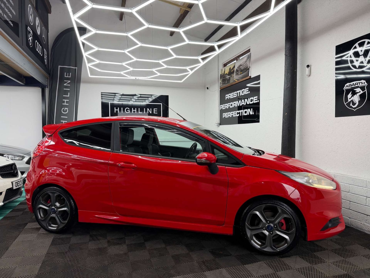 Used Ford Fiesta 2015 for sale - 77897920: Photo 5