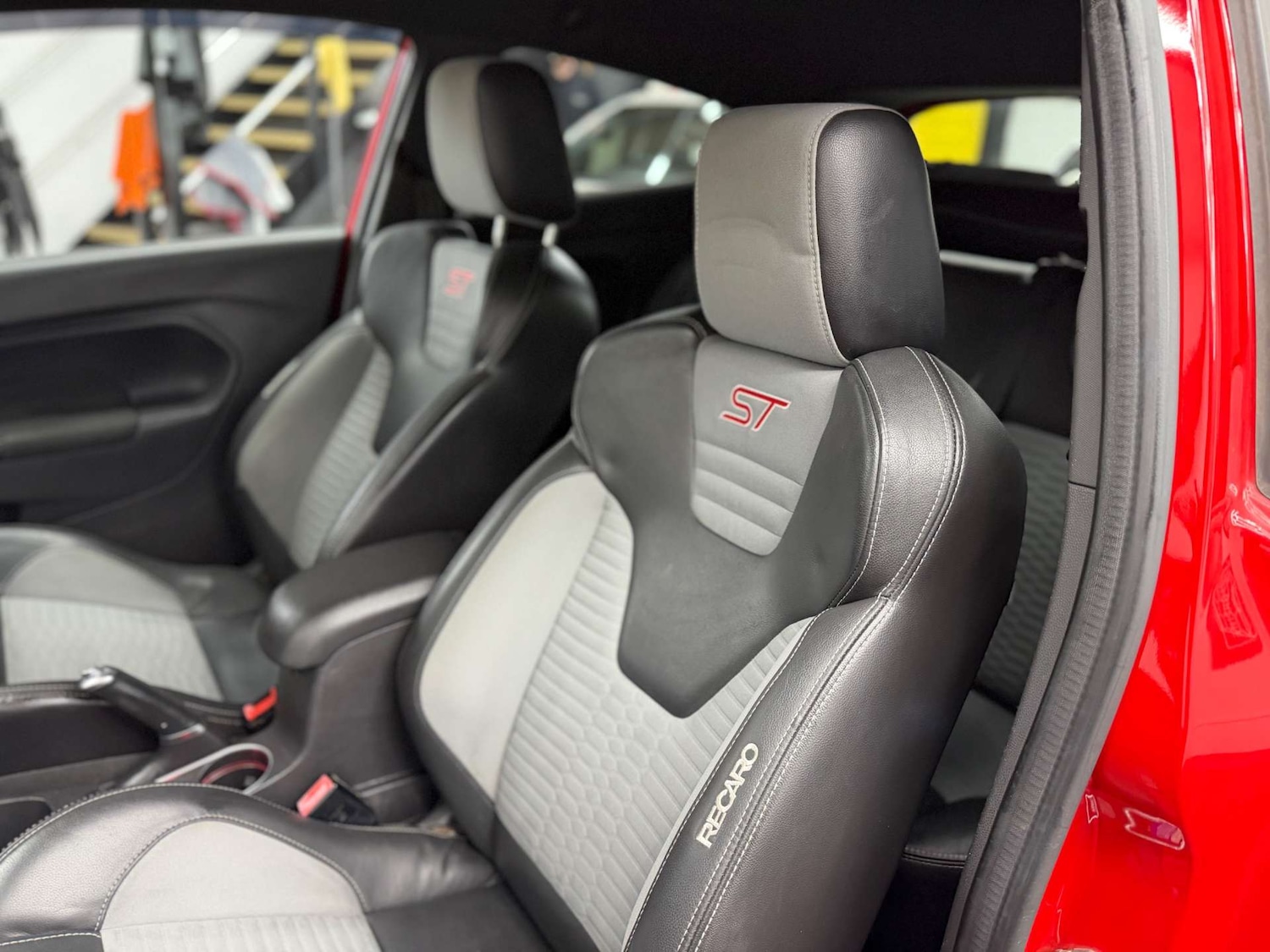 Used Ford Fiesta 2015 for sale - 78080656: Photo 32