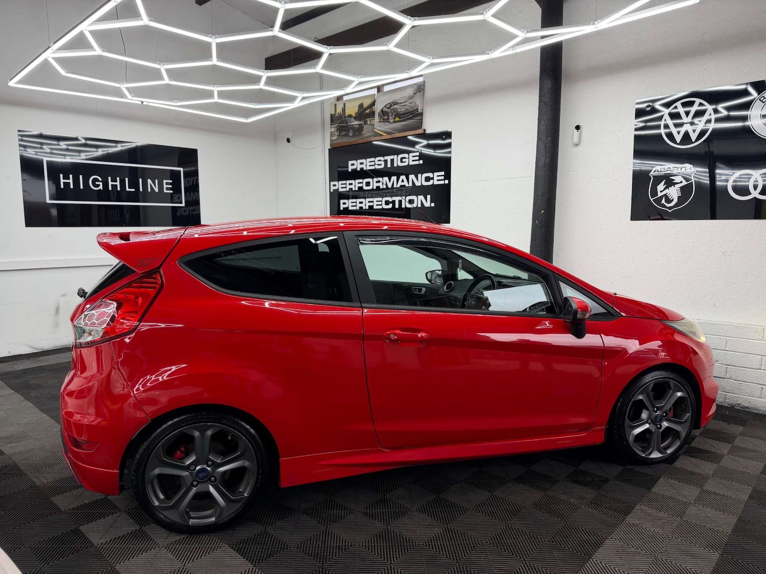Used Ford Fiesta 2015 for sale - 78080656: Photo 6