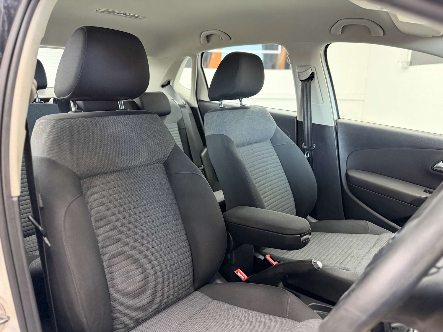 Used Volkswagen Polo 2010 for sale - 77926991: Photo 13