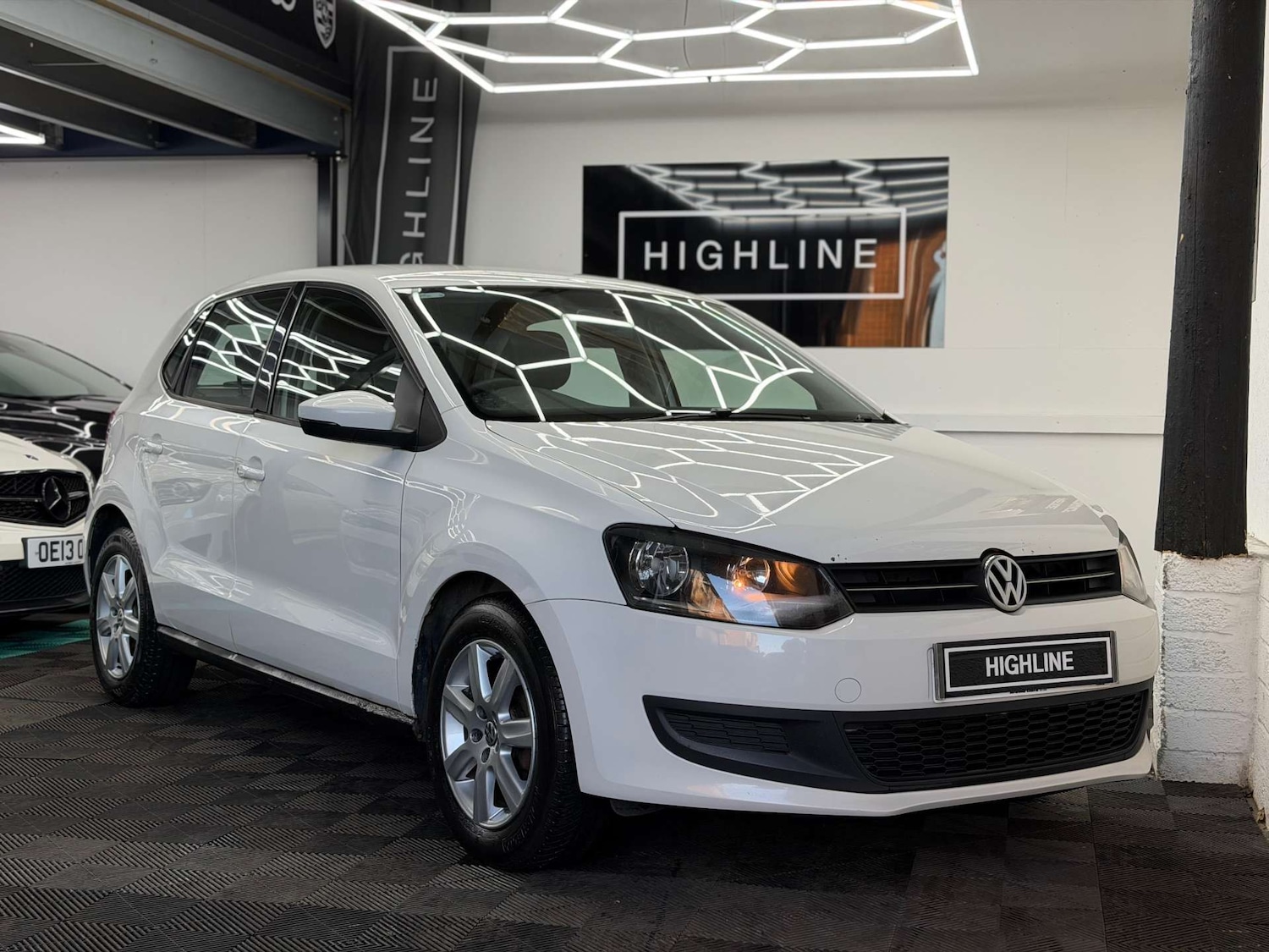 Used Volkswagen Polo 2010 for sale - 77926991: Photo 2