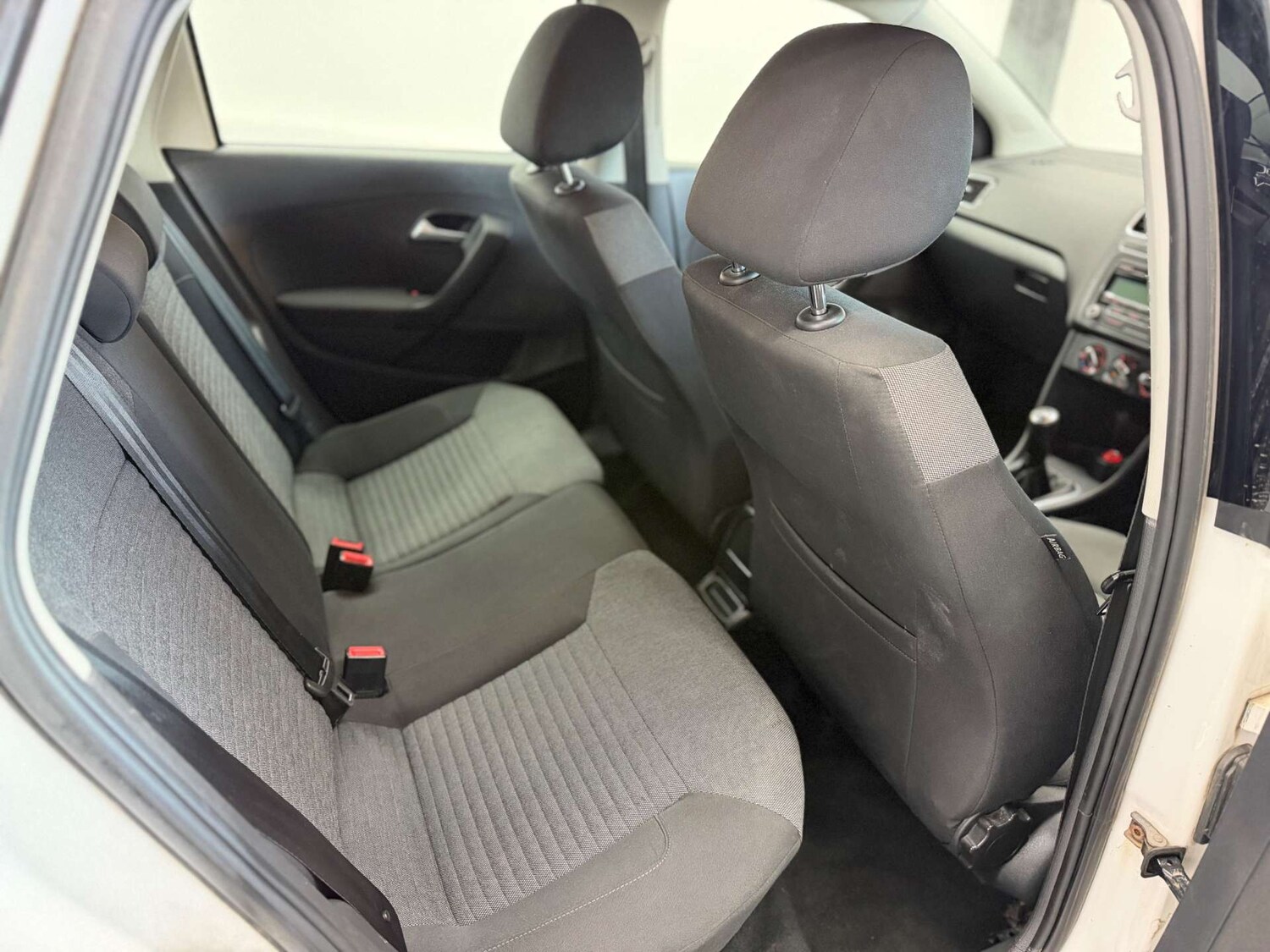 Used Volkswagen Polo 2010 for sale - 77926991: Photo 27