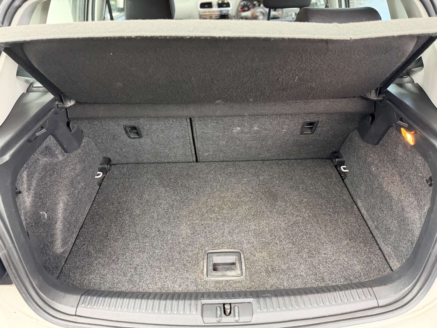 Used Volkswagen Polo 2010 for sale - 77926991: Photo 28