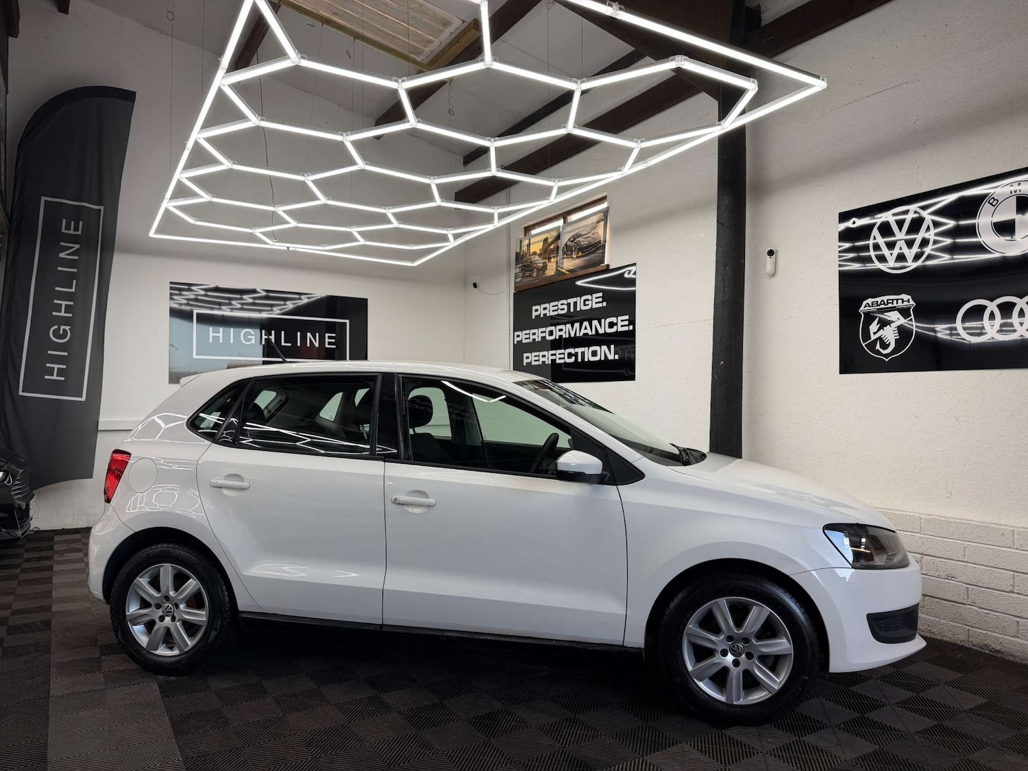 Used Volkswagen Polo 2010 for sale - 77926991: Photo 5