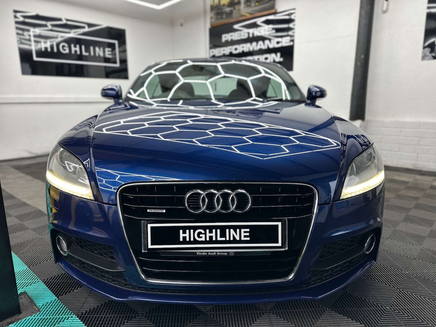 Used Audi TT 2011 for sale - 76949873: Photo 14