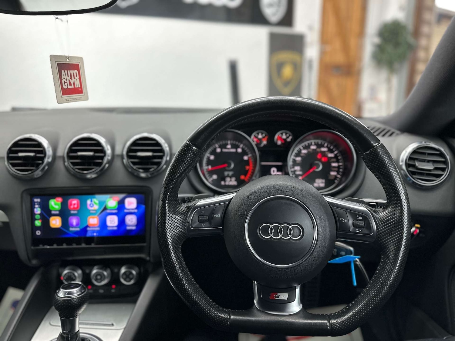 Used Audi TT 2011 for sale - 76949873: Photo 19