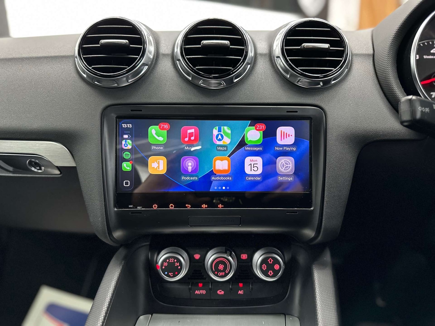 Used Audi TT 2011 for sale - 76949873: Photo 24