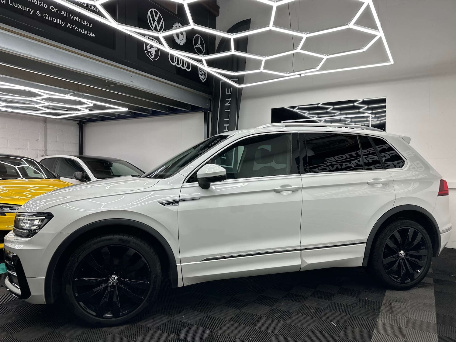 Used Volkswagen Tiguan 2016 for sale - 76977395: Photo 13