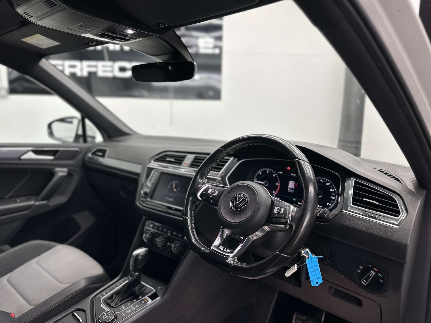 Used Volkswagen Tiguan 2016 for sale - 76977395: Photo 17