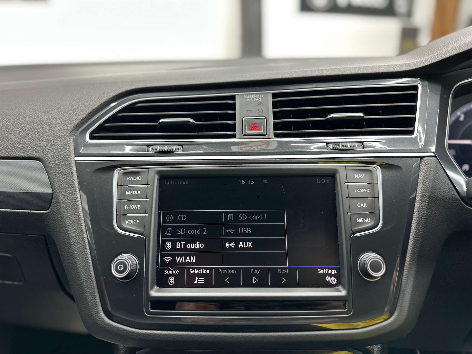 Used Volkswagen Tiguan 2016 for sale - 76977395: Photo 31