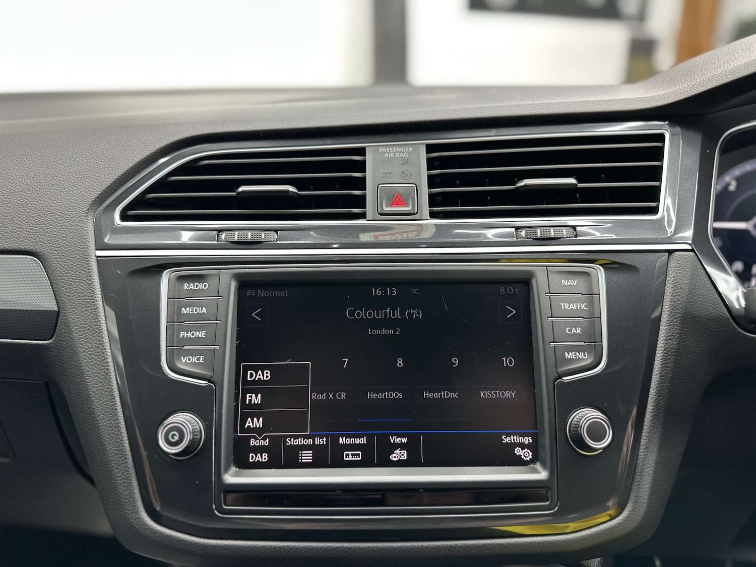 Used Volkswagen Tiguan 2016 for sale - 76977395: Photo 32