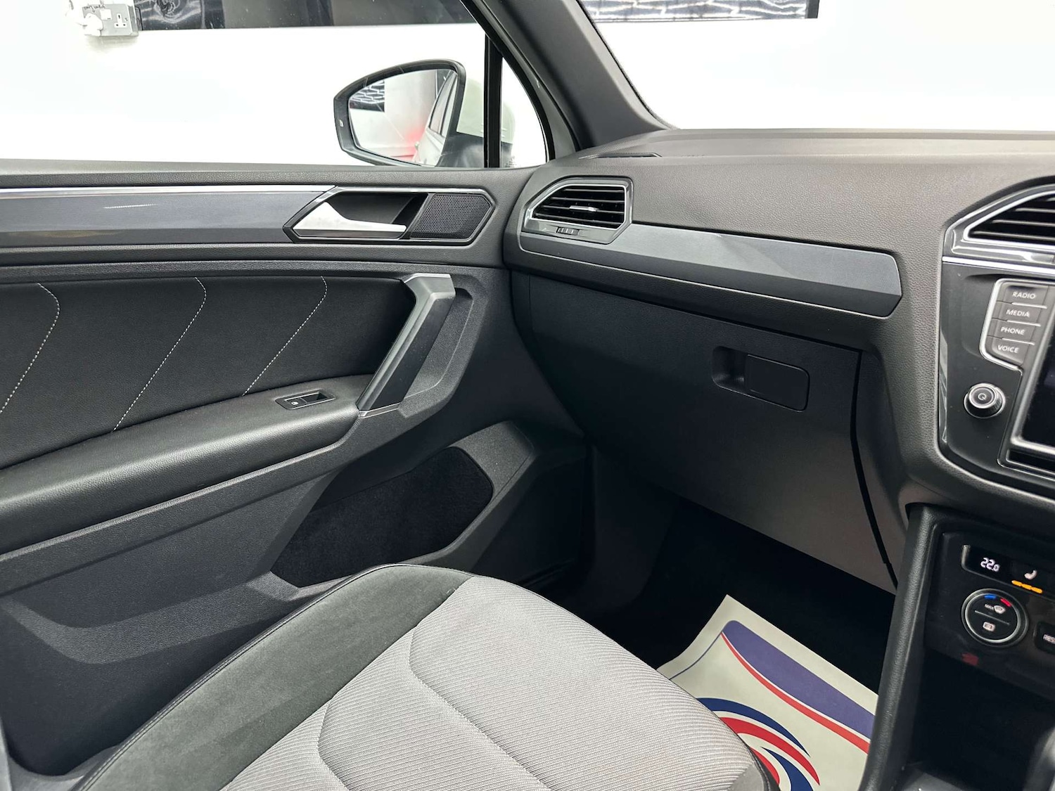 Used Volkswagen Tiguan 2016 for sale - 76977395: Photo 36