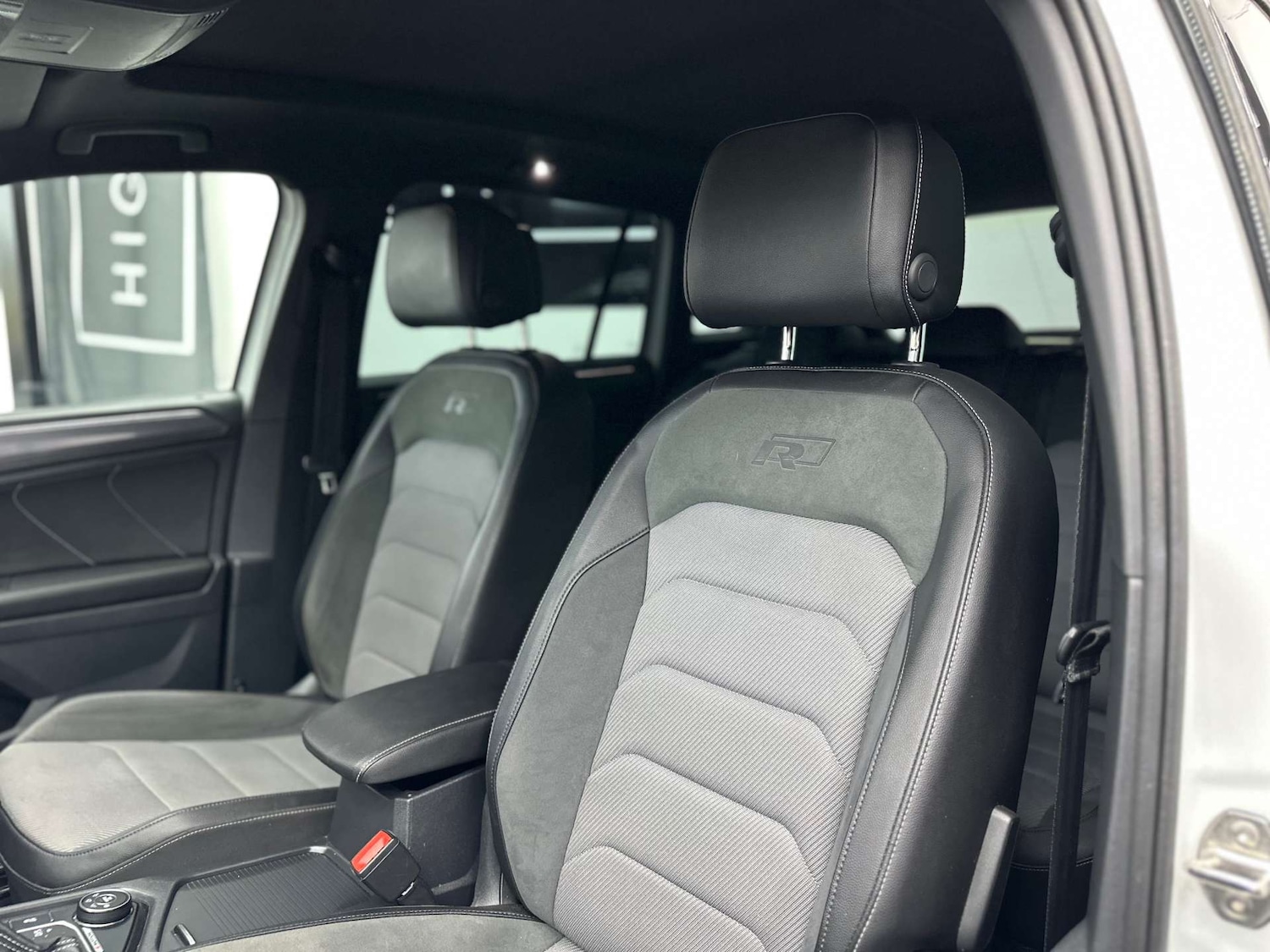 Used Volkswagen Tiguan 2016 for sale - 76977395: Photo 38