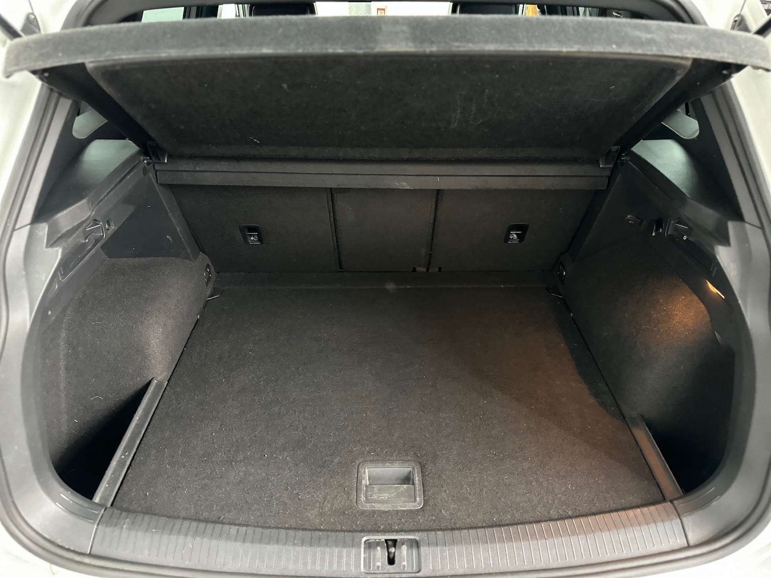 Used Volkswagen Tiguan 2016 for sale - 76977395: Photo 44