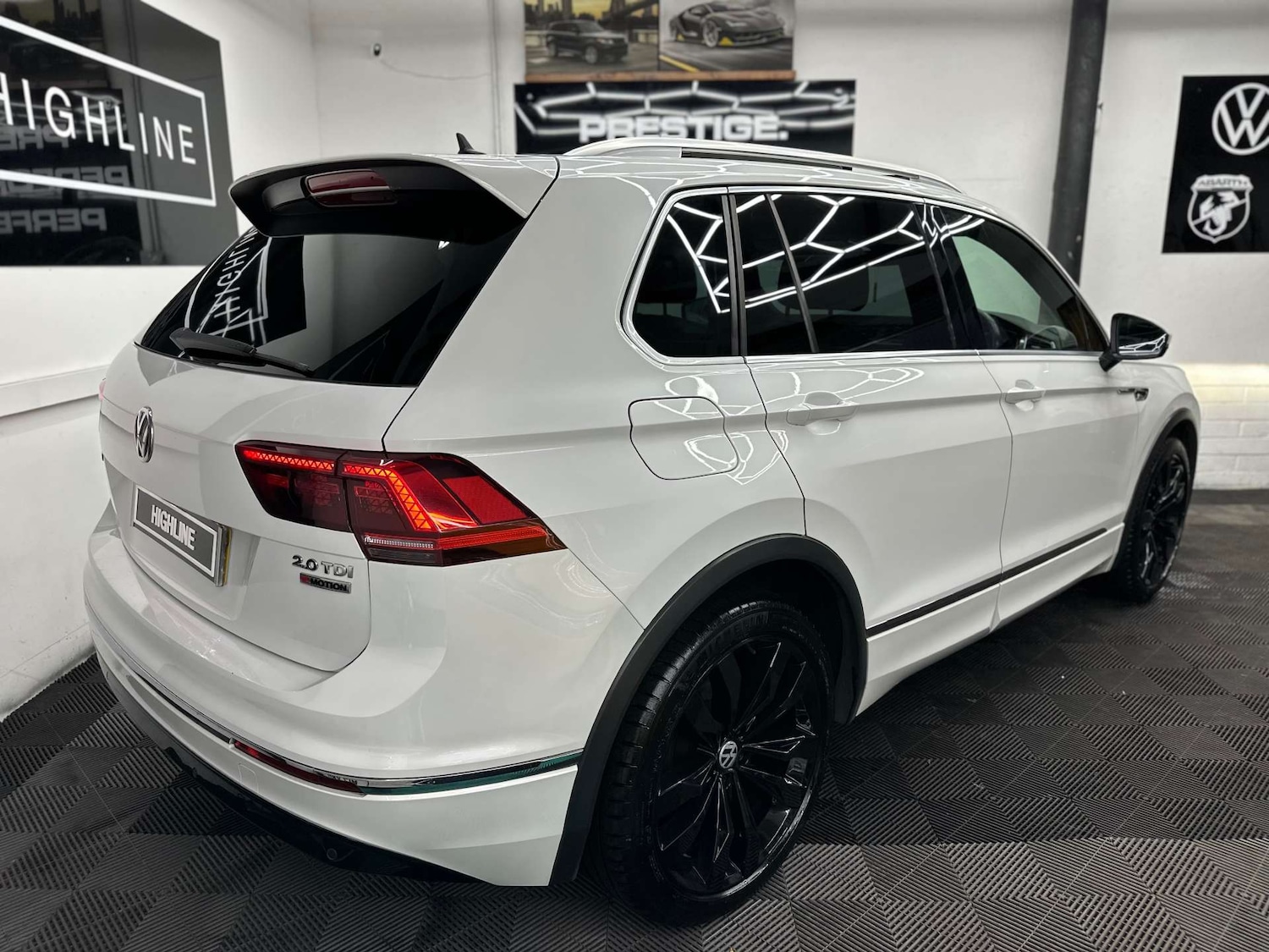 Used Volkswagen Tiguan 2016 for sale - 76977395: Photo 8