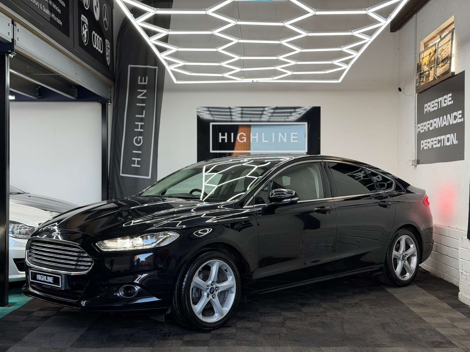 Used Ford Mondeo 2018 for sale - 77931928: Photo 10