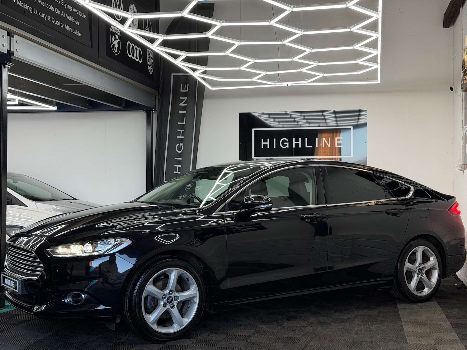 Used Ford Mondeo 2018 for sale - 77931928: Photo 11