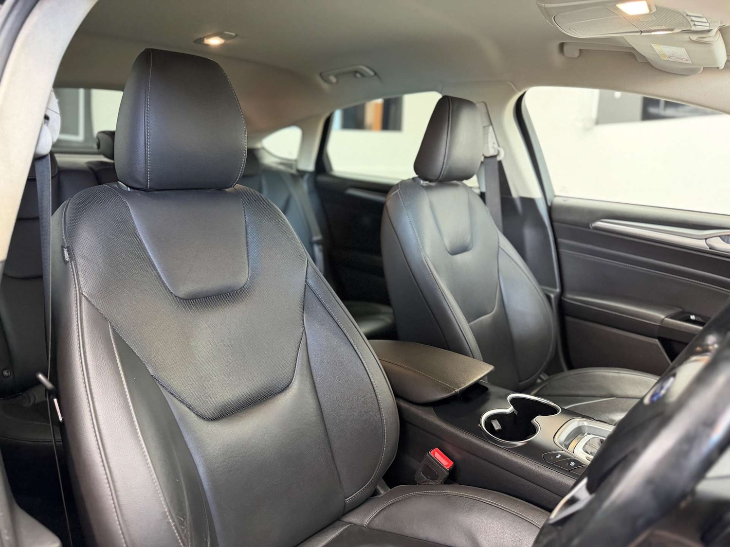 Used Ford Mondeo 2018 for sale - 77931928: Photo 15