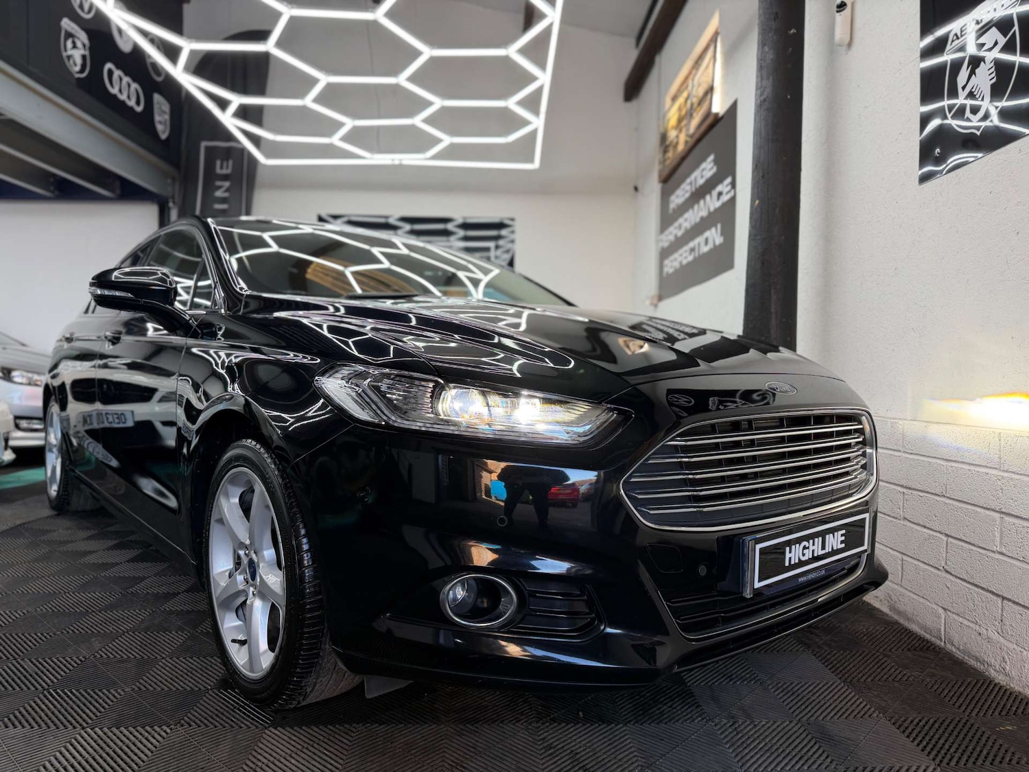 Used Ford Mondeo 2018 for sale - 77931928: Photo 3