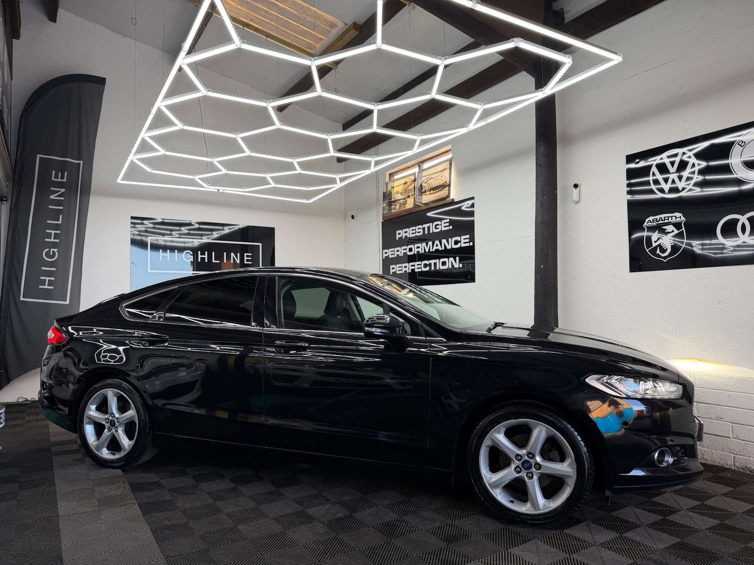 Used Ford Mondeo 2018 for sale - 77931928: Photo 5